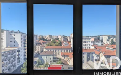 Apartment in Saint-Étienne (42100)