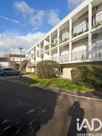 Apartment in Sens (89100)