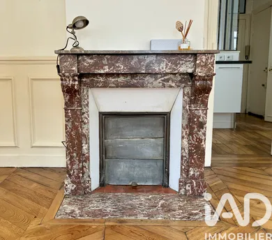 Apartment in Paris (75019)