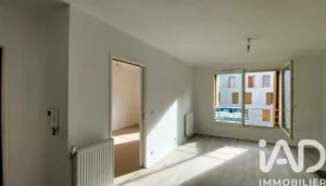 Apartment in Saint-Ouen-sur-Seine (93400)