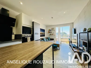 Apartment in Six-Fours-les-Plages (83140)
