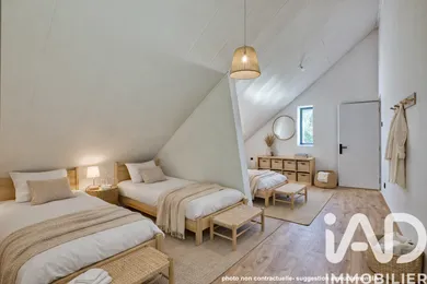 Architectural house in Carignan-de-Bordeaux (33360)