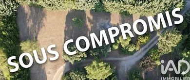 Building plot in Cucuron (84160)