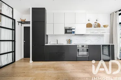 Apartment in Paris (75018)