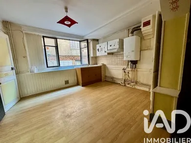 Townhouse in Thiers (63300)