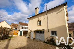 Traditional house in Les Sièges (89190)