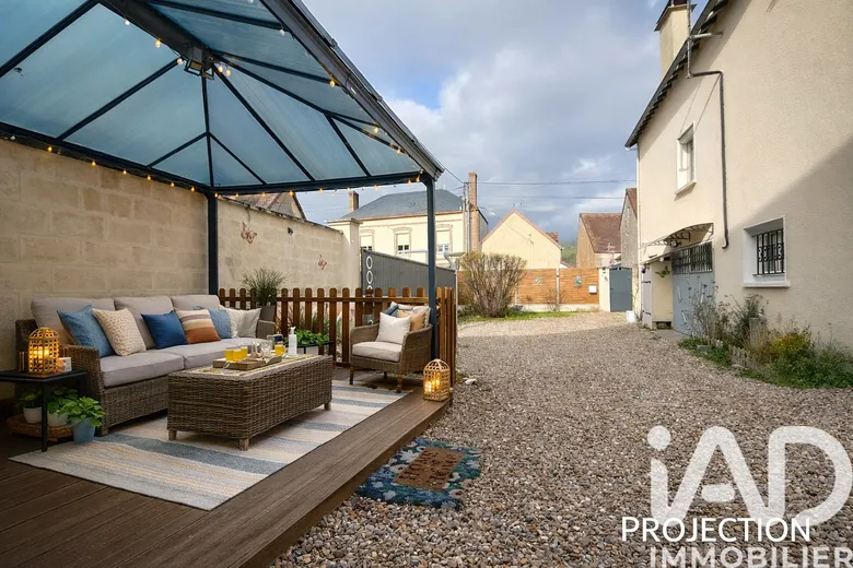 Maison 7 pièces 118 m² · à Les Sièges · 118 m² · 159 000 €