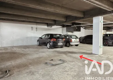Parking in Paris (75019)