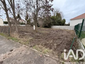 Terrain à Villecresnes (94440)