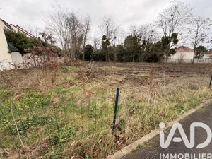 Terrain à Villecresnes (94440)