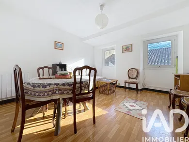 Apartment in Millau (12100)
