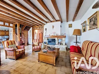 House in Gisors (27140)