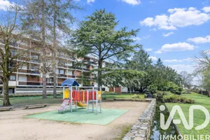 Apartment in Palaiseau (91120)