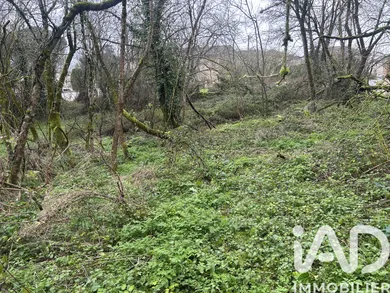 Terrain à bâtir à Val-de-Bonnieure (16230)