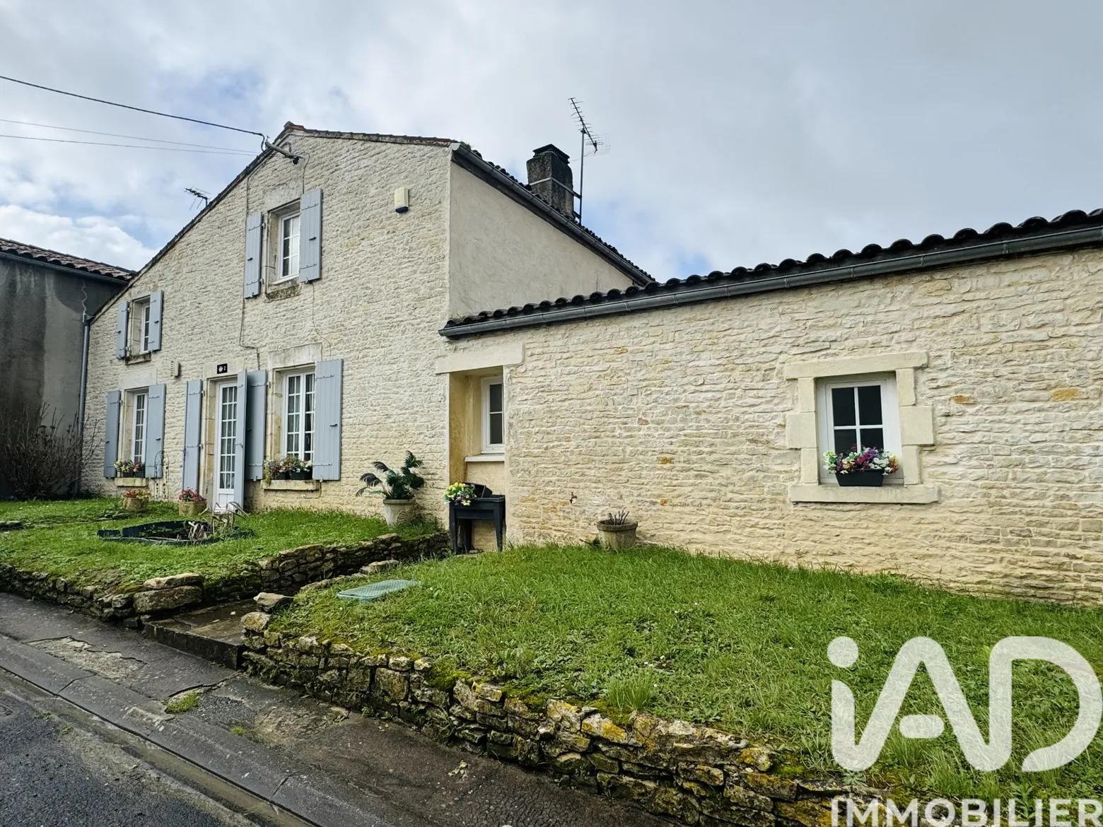 maison à Vérines