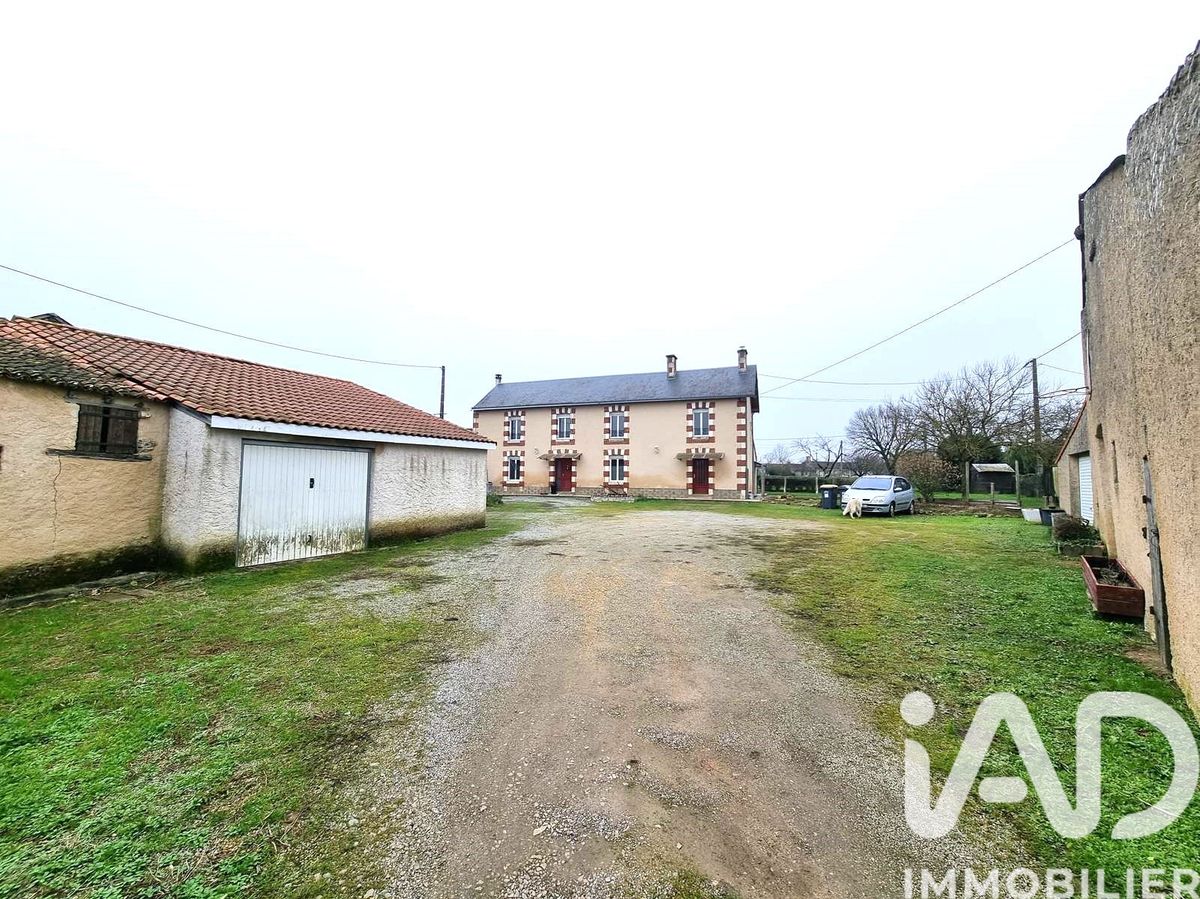 Vente maison à Thénezay (79390) : maison de village 9 pièces 224 m²