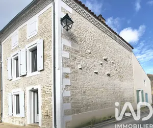 Maison à Saint-Georges-du-Bois (17700)