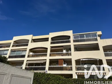 Apartment in Vallauris (06220)