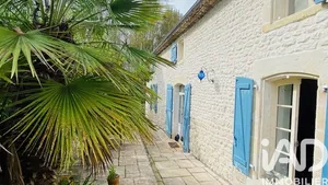 Maison de campagne à Meschers-sur-Gironde (17132)