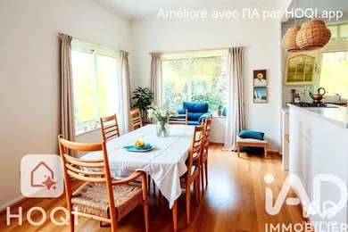 Architectural house in Roquefort-les-Pins (06330)