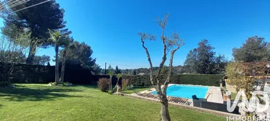Architectural house in Roquefort-les-Pins (06330)