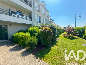 Apartment in Yerres (91330)