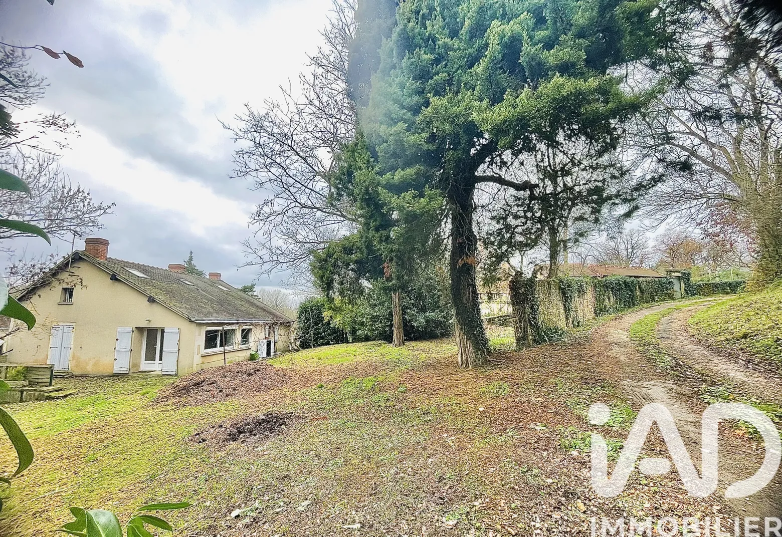 Vente maison à Ciron (36300) : maison de village 4 pièces 81 m² — 3