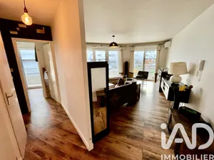 Apartment in Bordeaux (33200)