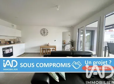 Apartment in Vienne (38200)