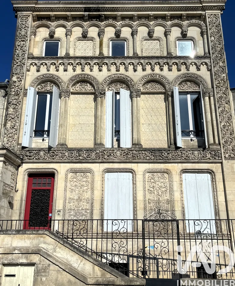 Maison 7 pièces 193 m² · à Saintes · 193 m² · 297 000 €