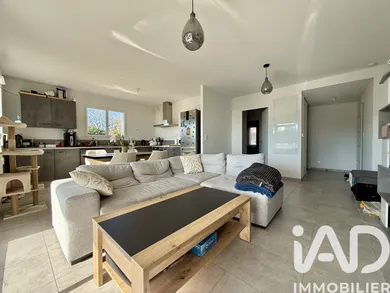 Apartment in Olemps (12510)