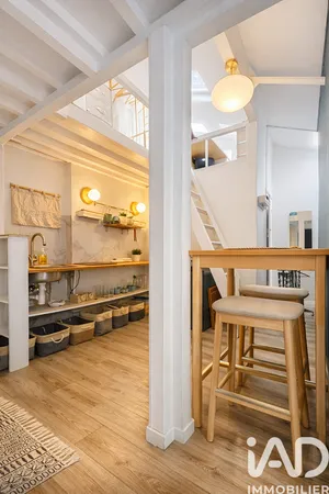 Apartment in Paris (75016)