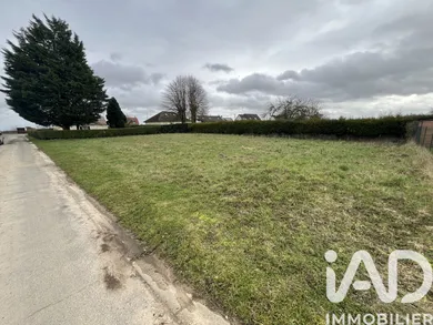 Building plot in Naours (80260)