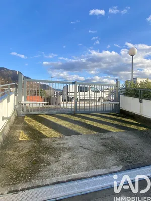 Parking à Saint-Martin-le-Vinoux (38950)