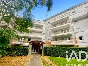 Duplex in Combs-la-Ville (77380)