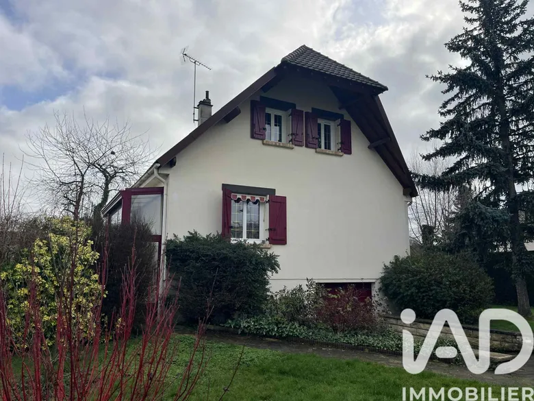 Maison 5 pièces 122 m² · à Étrépagny · 122 m² · 220 000 €