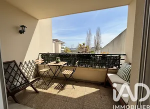 Apartment in Noisy-le-Grand (93160)