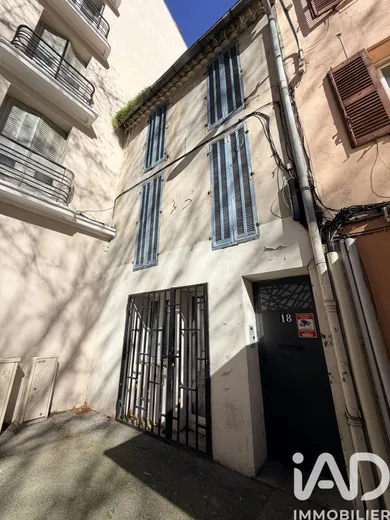 Building in Toulon (83200)