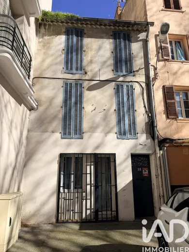 Building in Toulon (83200)