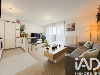 Apartment in Sucy-en-Brie (94370)