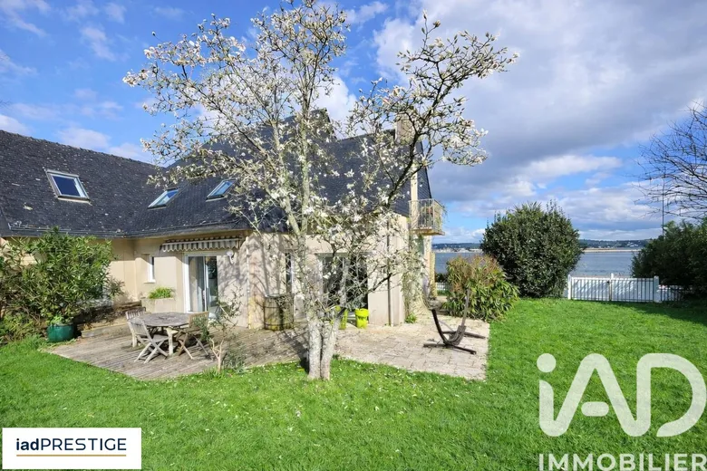Maison 7 pièces 138 m² · à Fouesnant · 138,3 m² · 1 094 000 €