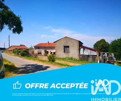 Ferme à Saint-Symphorien-de-Lay (42470)