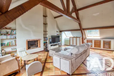 Maison traditionnelle à Commeny (95450)