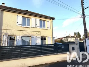 Maison à Saint-Jean-de-la-Ruelle (45140)