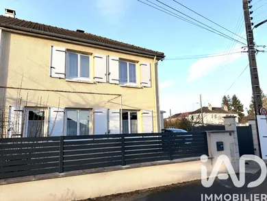 Maison à Saint-Jean-de-la-Ruelle (45140)