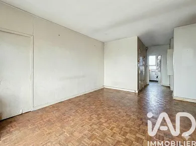 Apartment in Antony (92160)