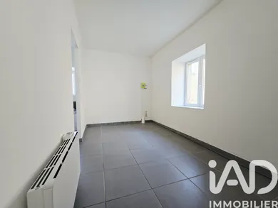 Townhouse in Muron (17430)
