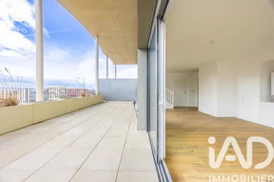 Duplex in Bordeaux (33800)