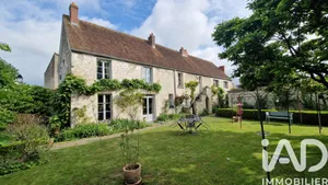 Longere in Marines (95640)