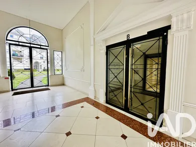 Apartment in Lucé (28110)